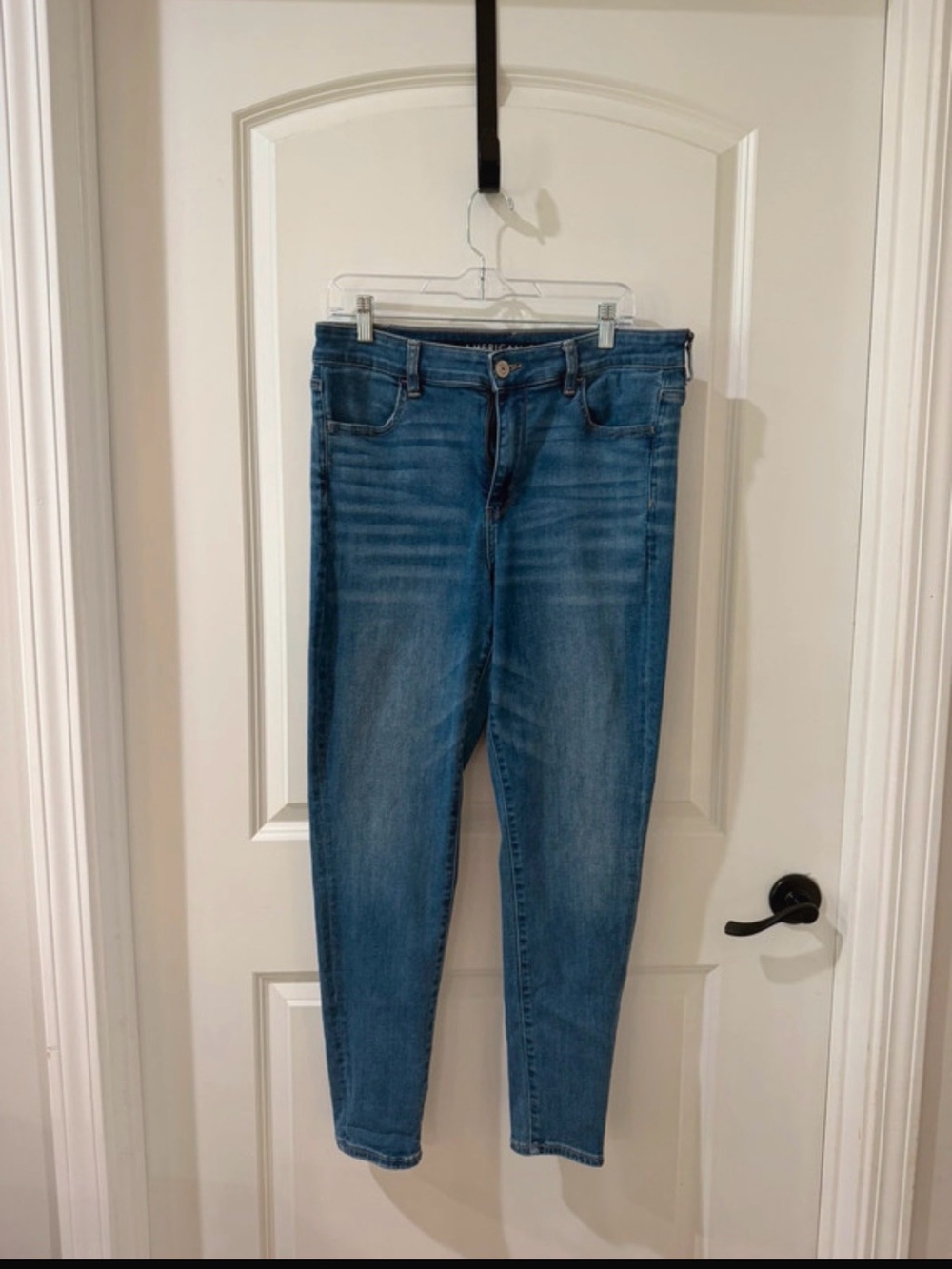 American Eagle Outfitters Women's Skinny Jeans - Medium Blue Wash